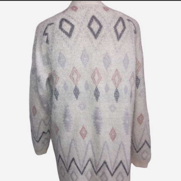 Geo Open Front Fuzzy Cardigan - Picture 5 of 11